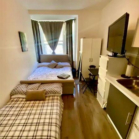 Modern Studio Apartment Sleeps 4 People Opposite Westfield Shepherds Bush Londra Exterior foto